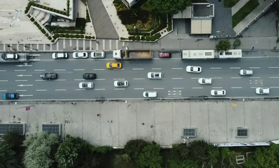Erwarten Sie ab Montag eine weitere Verschlechterung der ohnehin schon schlechten Verkehrssituation auf der von Záhorská Ves ausgehenden Straße D2. Erwarten Sie ab Montag eine weitere Verschlechterung der ohnehin schon schlechten Verkehrssituation auf der von Záhorská Ves ausgehenden Straße D2.