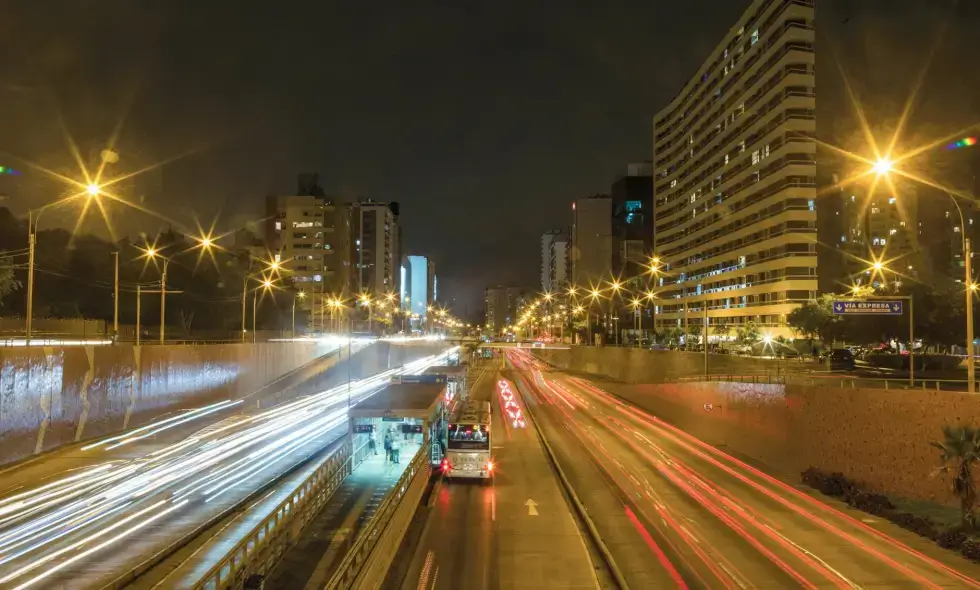Rumunija gradi novi autoput: A9 polazi iz Temišvara, biće dugačak 73 kilometra i koštaće 3 milijarde evra. Rumunija gradi novi autoput: A9 polazi iz Temišvara, biće dugačak 73 kilometra i koštaće 3 milijarde evra.