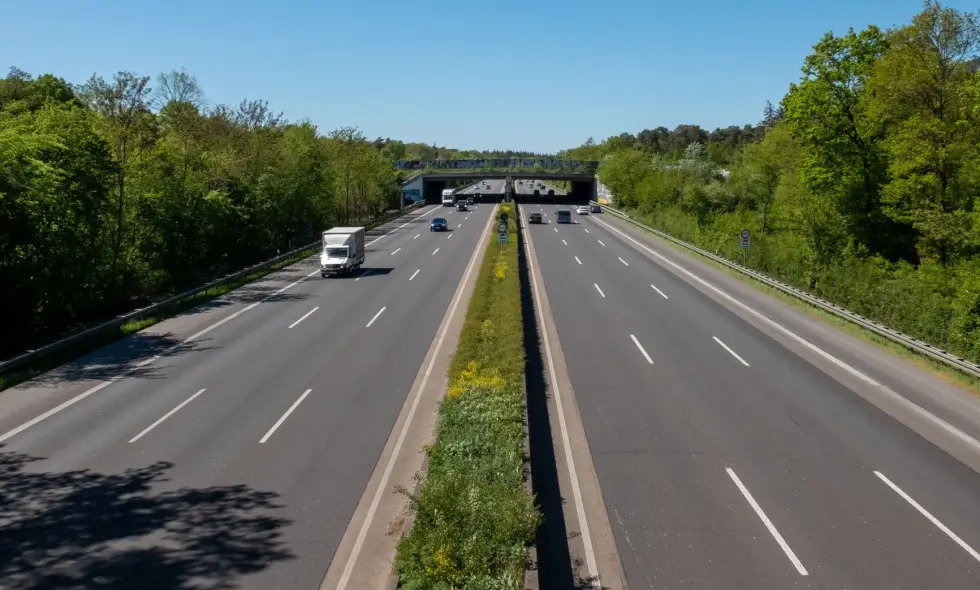 Udhëtime në autostradat austriake: zbulim thjesht dhe rehatshëm
